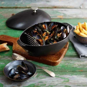 Staub Muscheltopf Aus Gusseisen 7