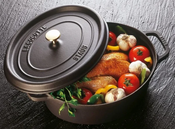Staub Gänsebräter Oval Aus Gusseisen In Schwarz 4