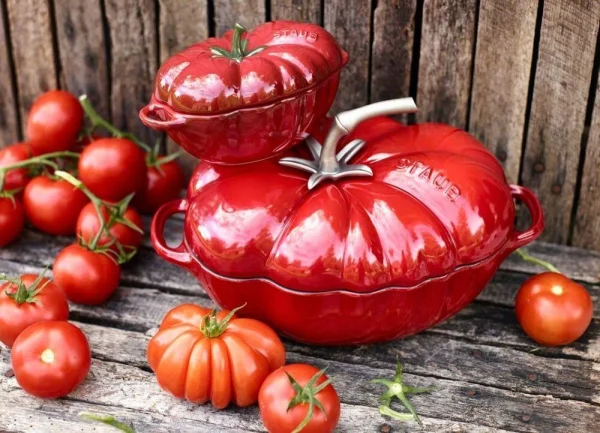 Staub Cocotte Tomate In Kirschrot 3